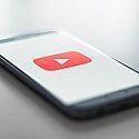 YouTube анонсира автодублаж