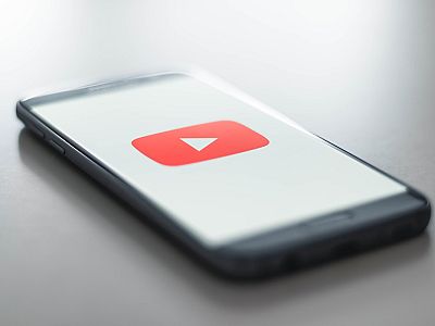 YouTube анонсира автодублаж